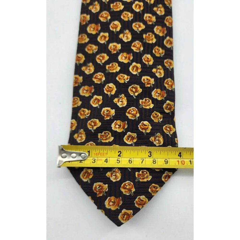 Ermenegildo Zegna Gold Rose Floral Pattern Neck Tie 100% Silk Italy‎ Made